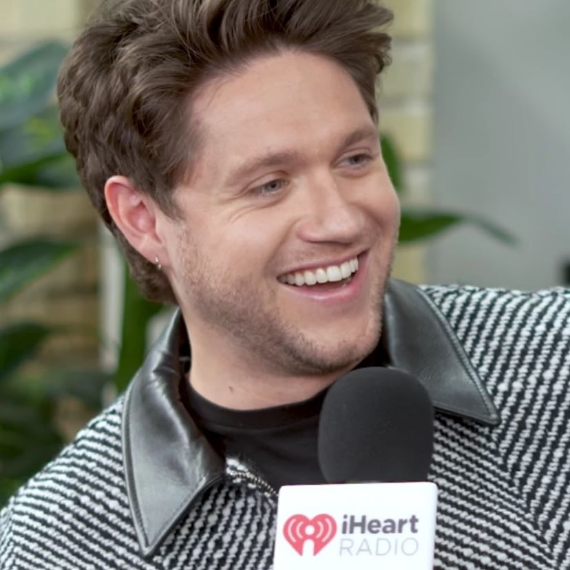 Come on Barbie, letโs go party. Ah ah ah yeah. - -Niall James Horan/Nialler