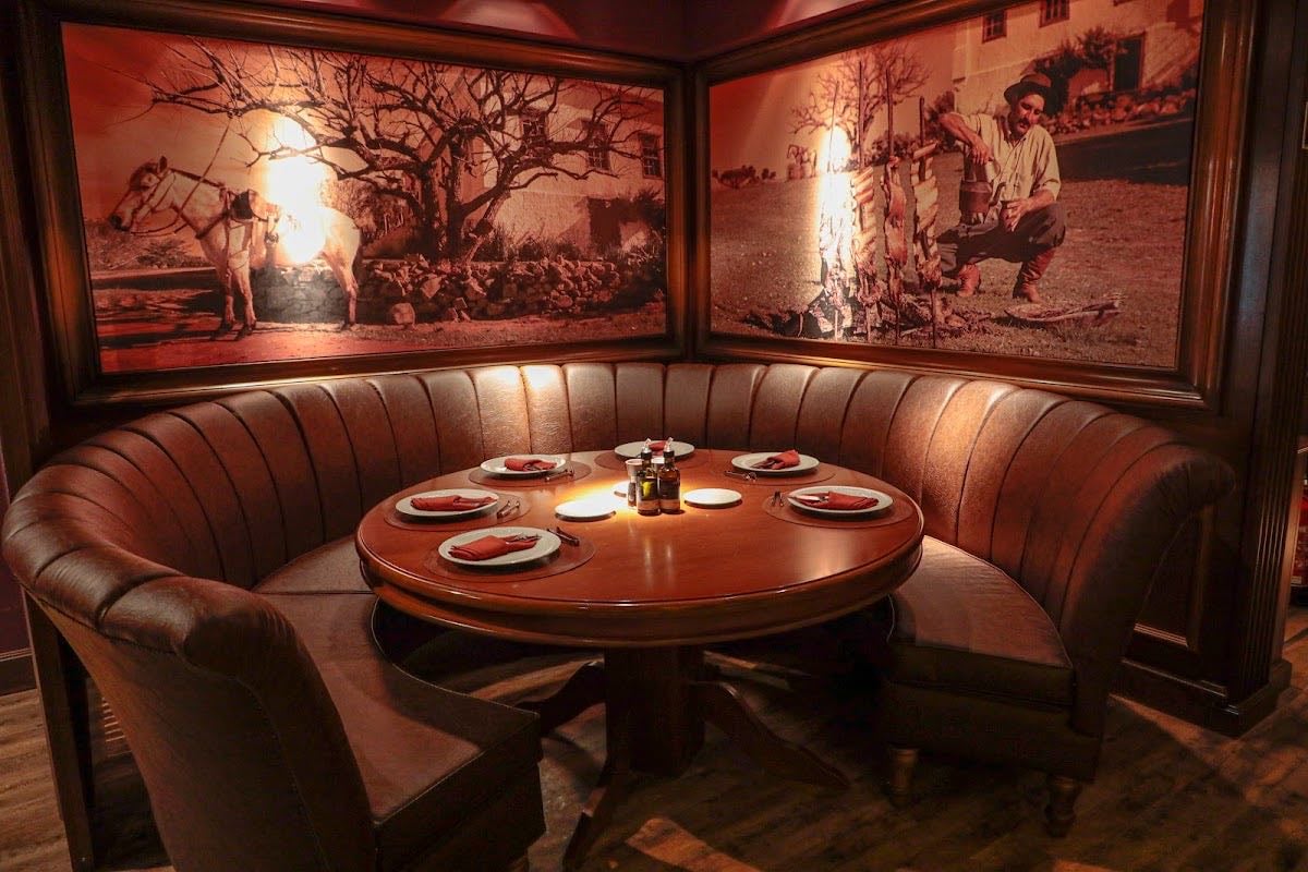 Churrascaria Chama de Fogo Gramado - Rodízio de carnes nobres no estilo gaúcho