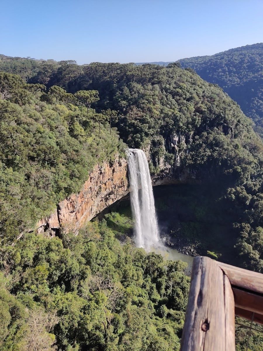 Parque do Caracol - Parque com trilhas, mirantes e bondinhos com vista da Cascata do Caracol
