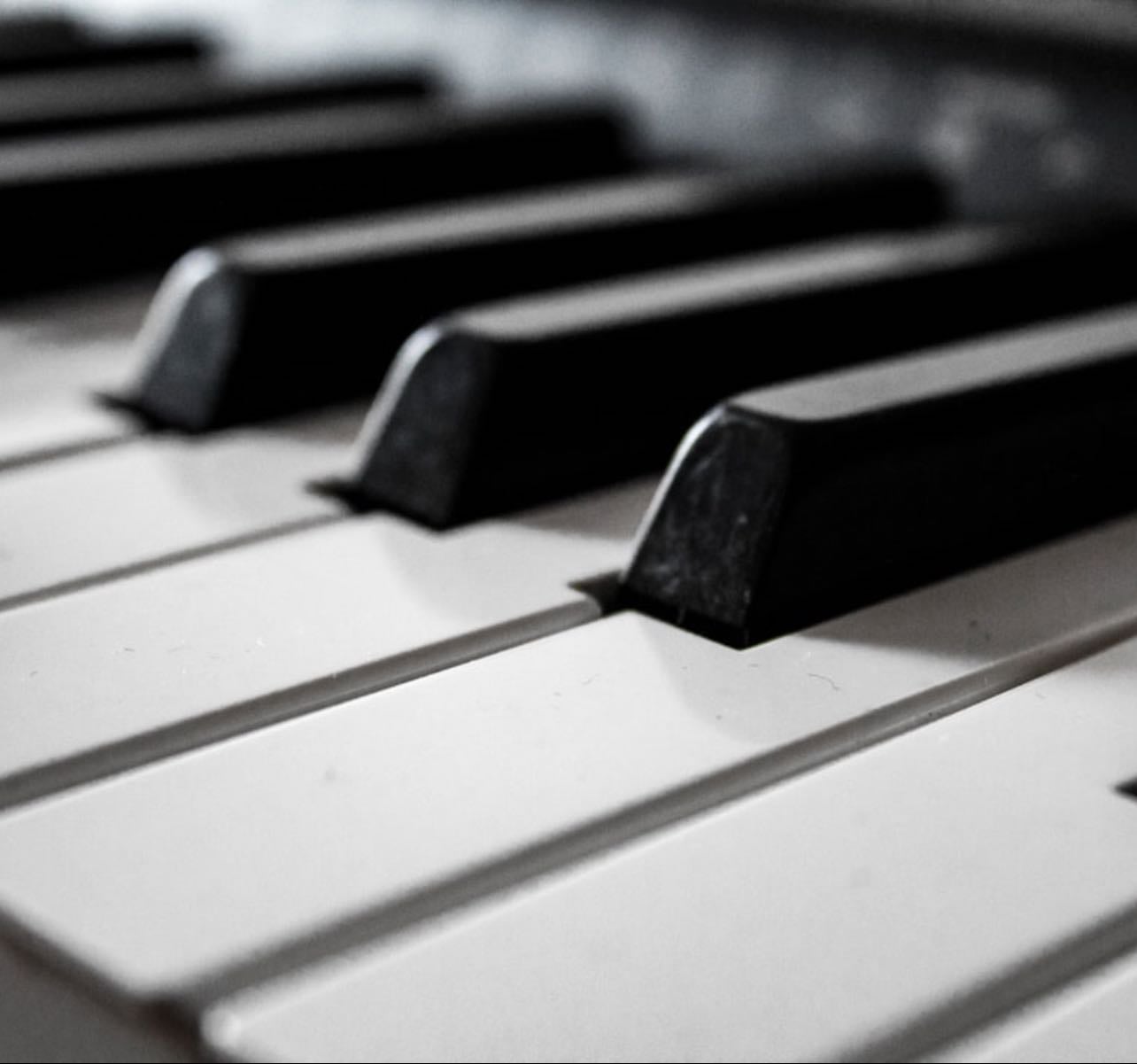 -songs i like on the piano- - Music hypelist by Maryam A