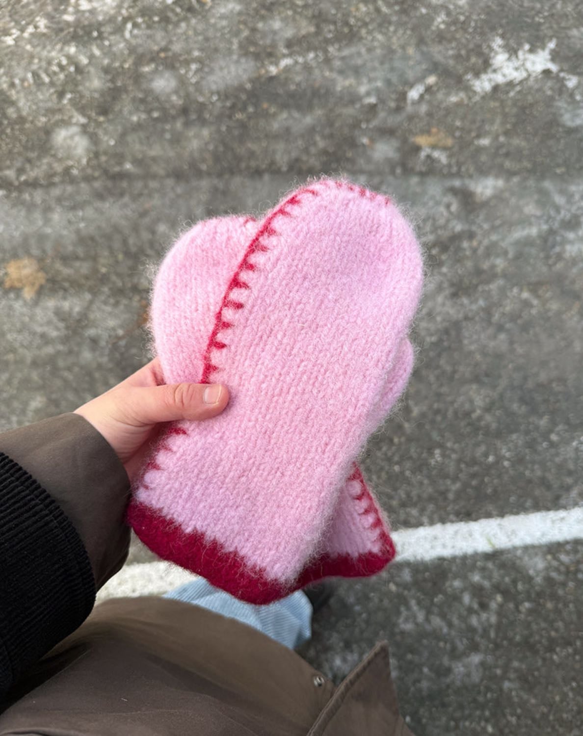 io mittens