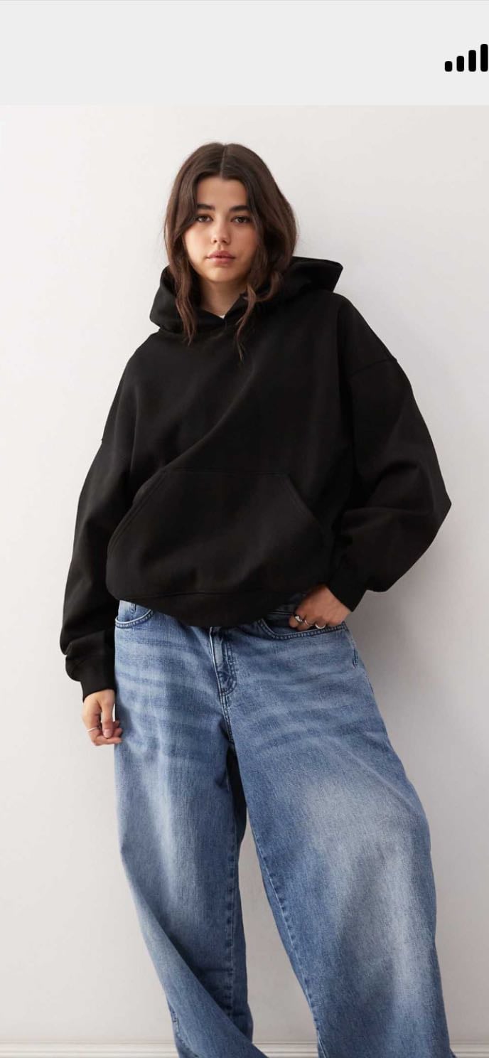 sweat noir new yorker - 17€