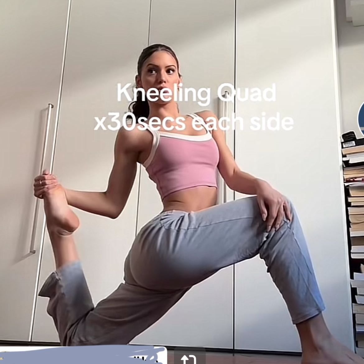 Kneeling quad 2x30sec