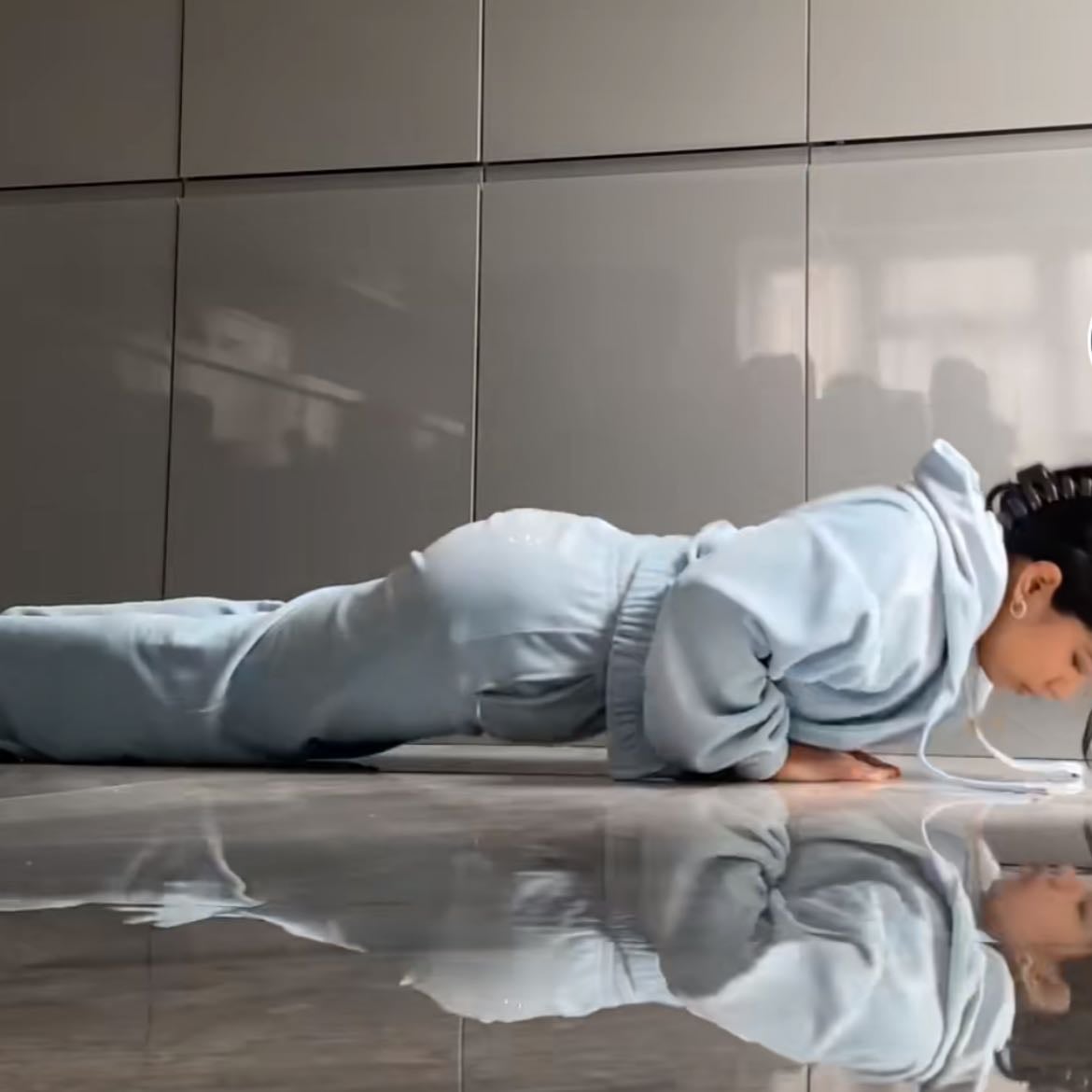 Push up x20