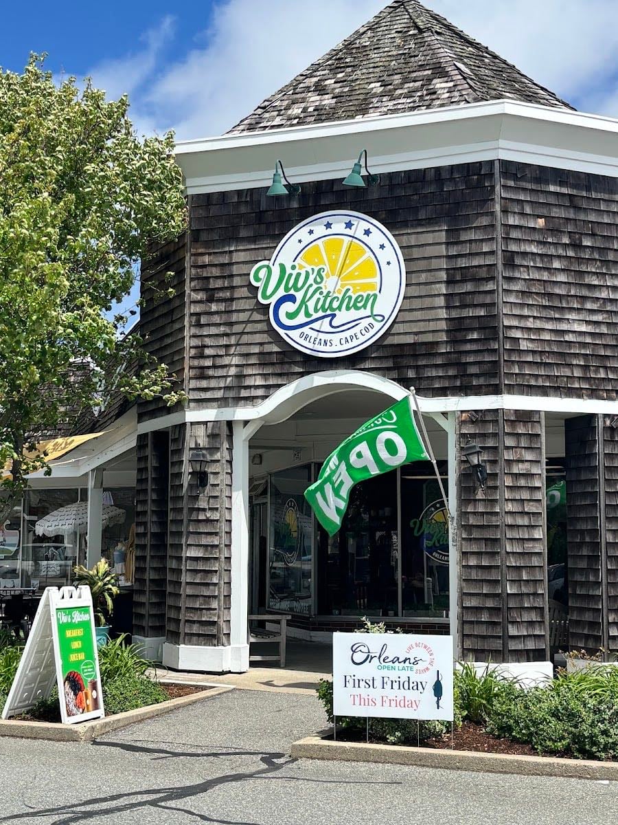 Viv's Kitchen & Juice Bar