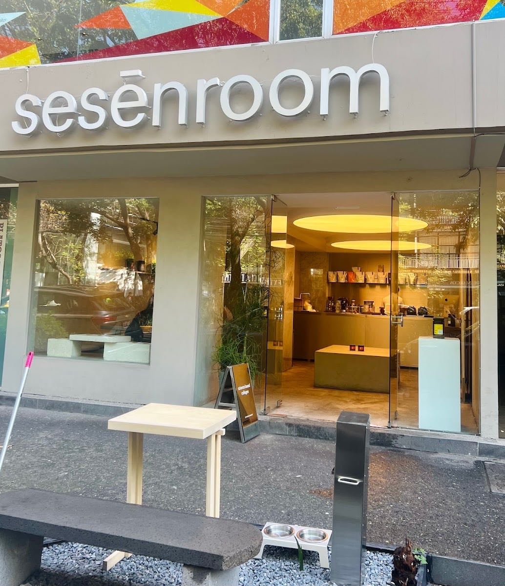 sesenroom - The Collagen Museum