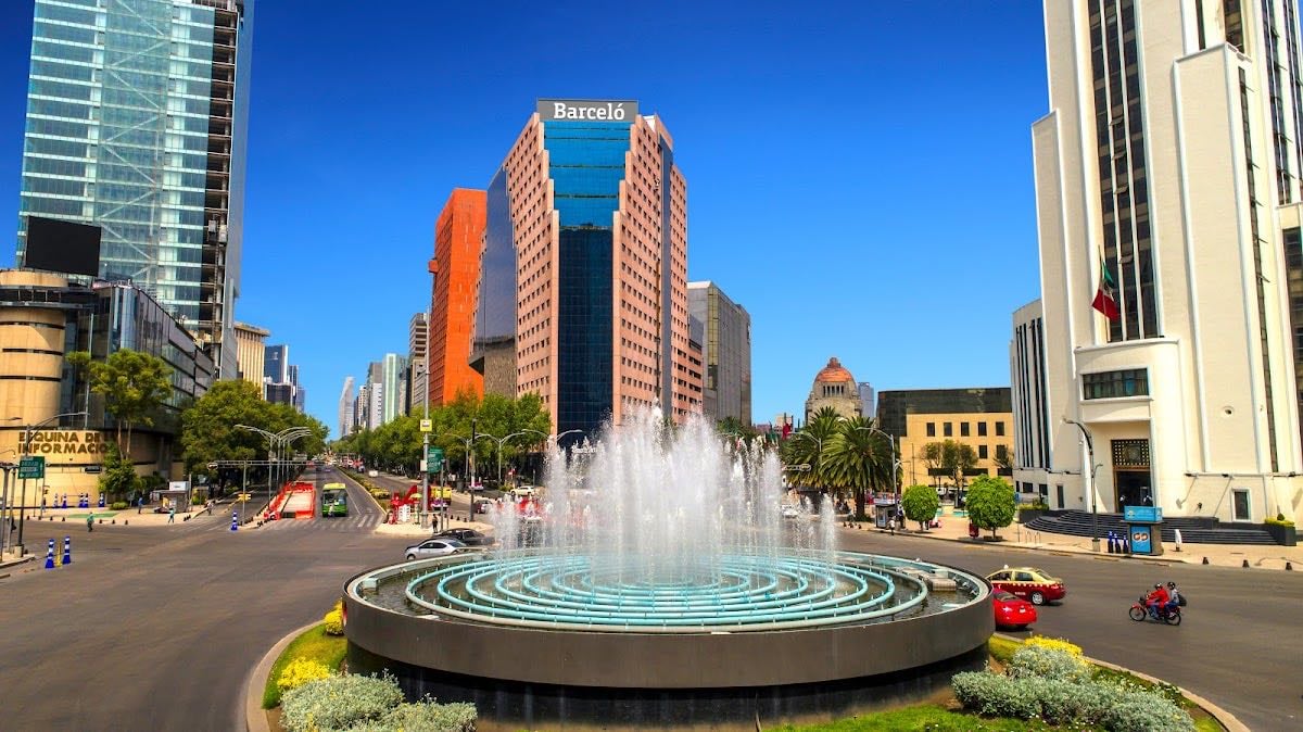 Barceló México Reforma - day pass $550 (alberca, sauna, vapor, gimnasio)