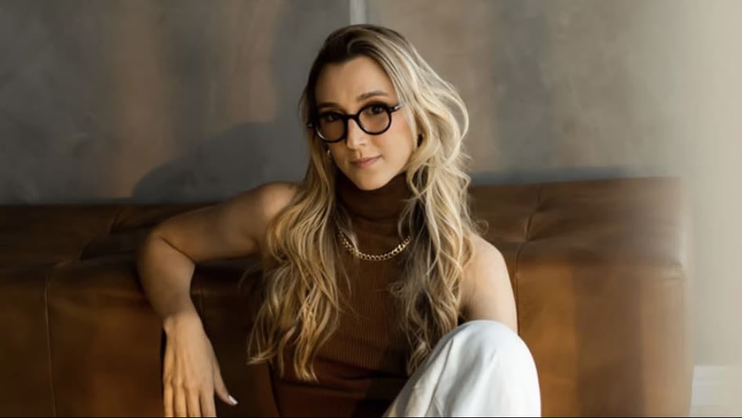 Marina Cristofani - TikTok
