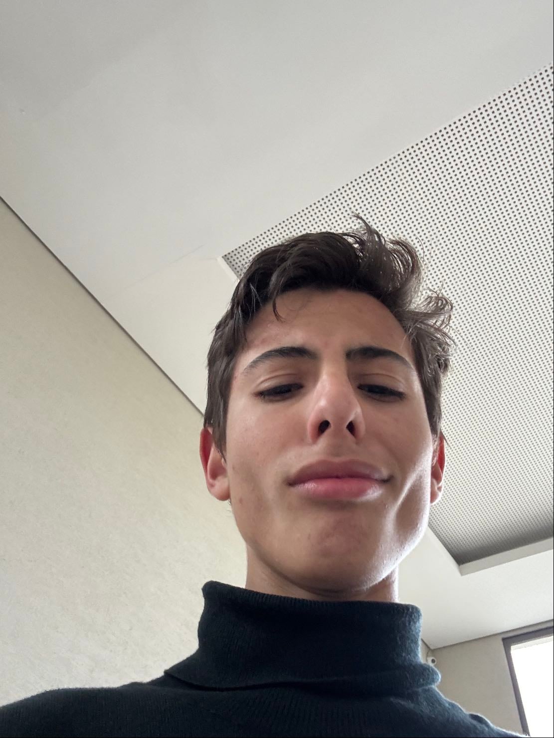 William - O mano mais engraçado que eu conheço, de verdade. Também é ótimo pra conversar sobre coisas aleatórias ou qualquer outro assunto.