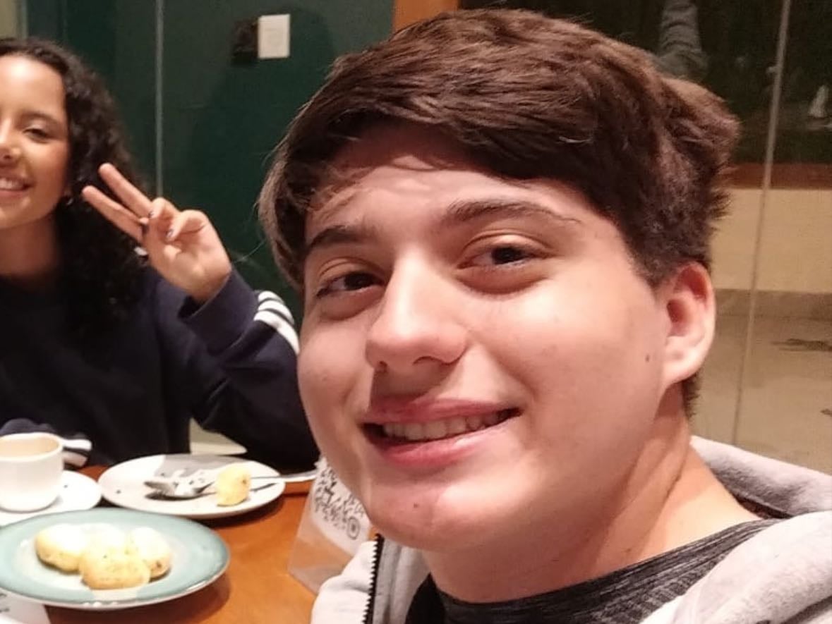 Gui - O DIVO. Juro, super engraçado e totalmente divônico. Best também