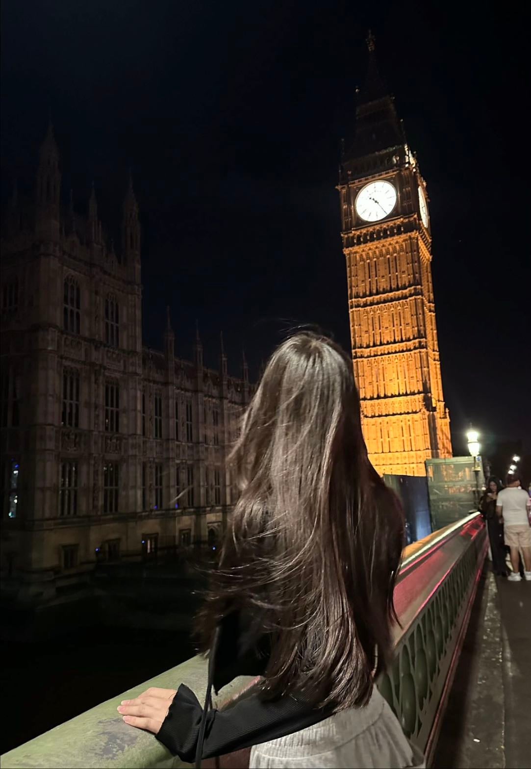 WEEKEND IN LONDON