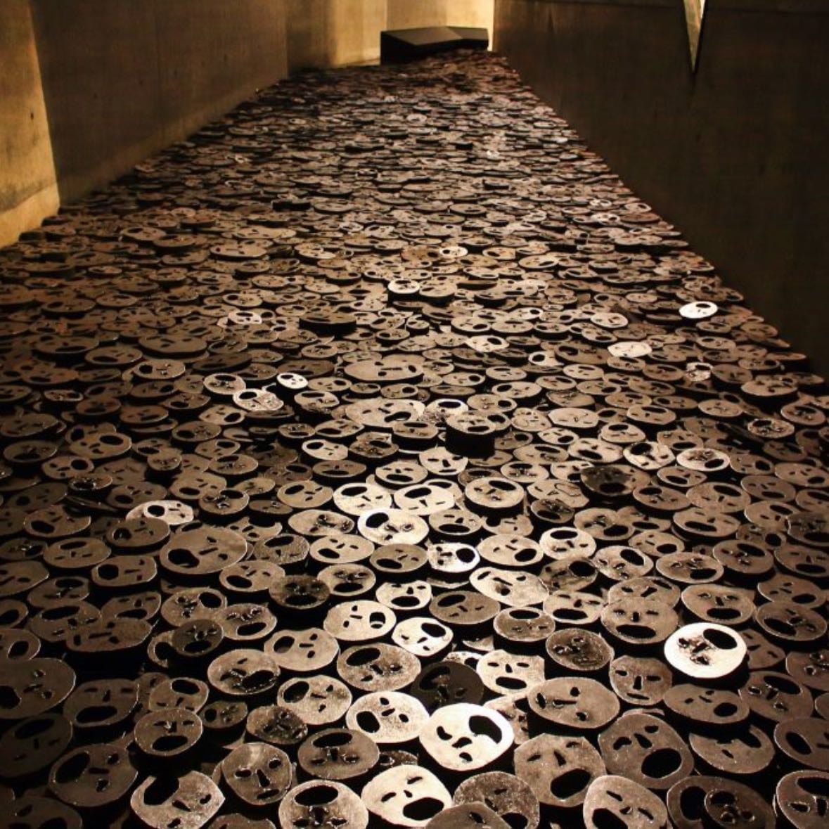 Fallen Leaves - Menashe Kadishman