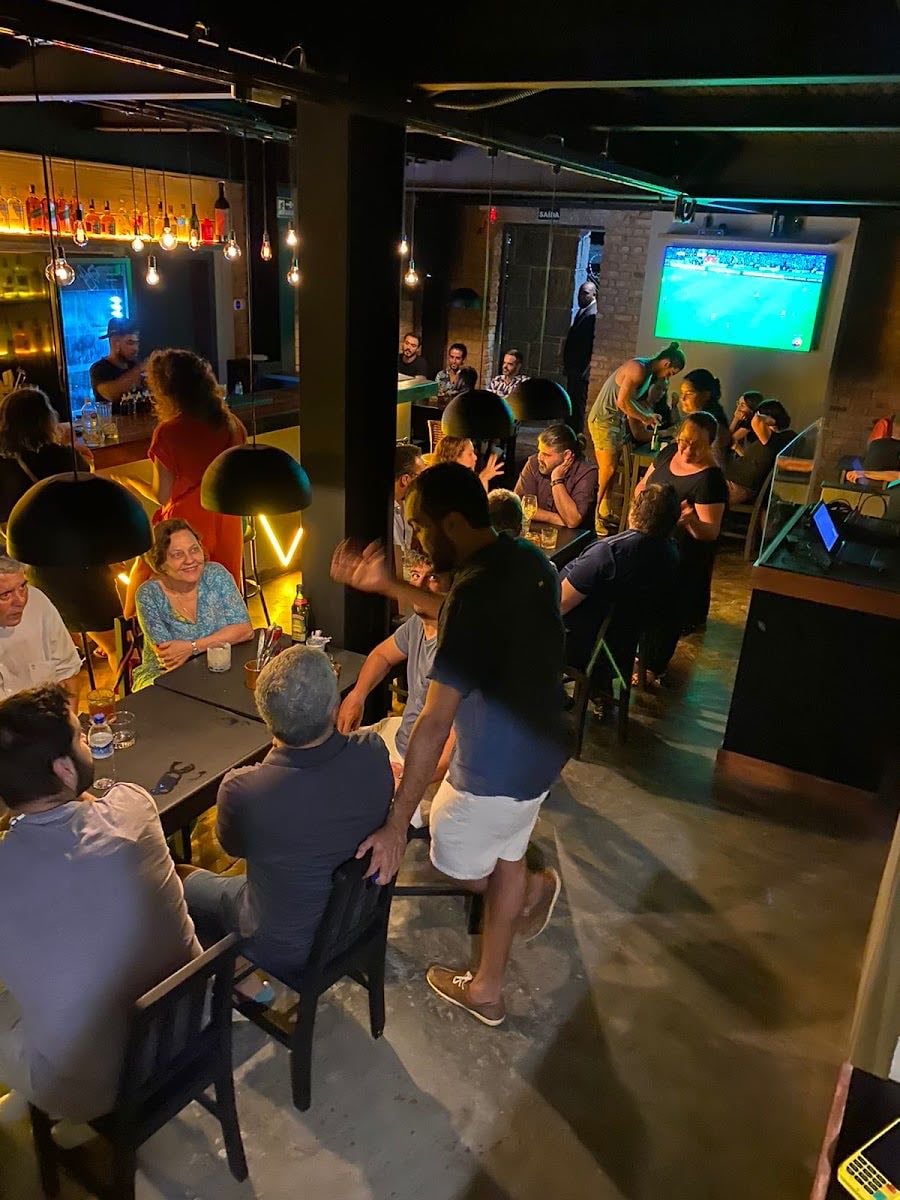 Reconvexo Bar