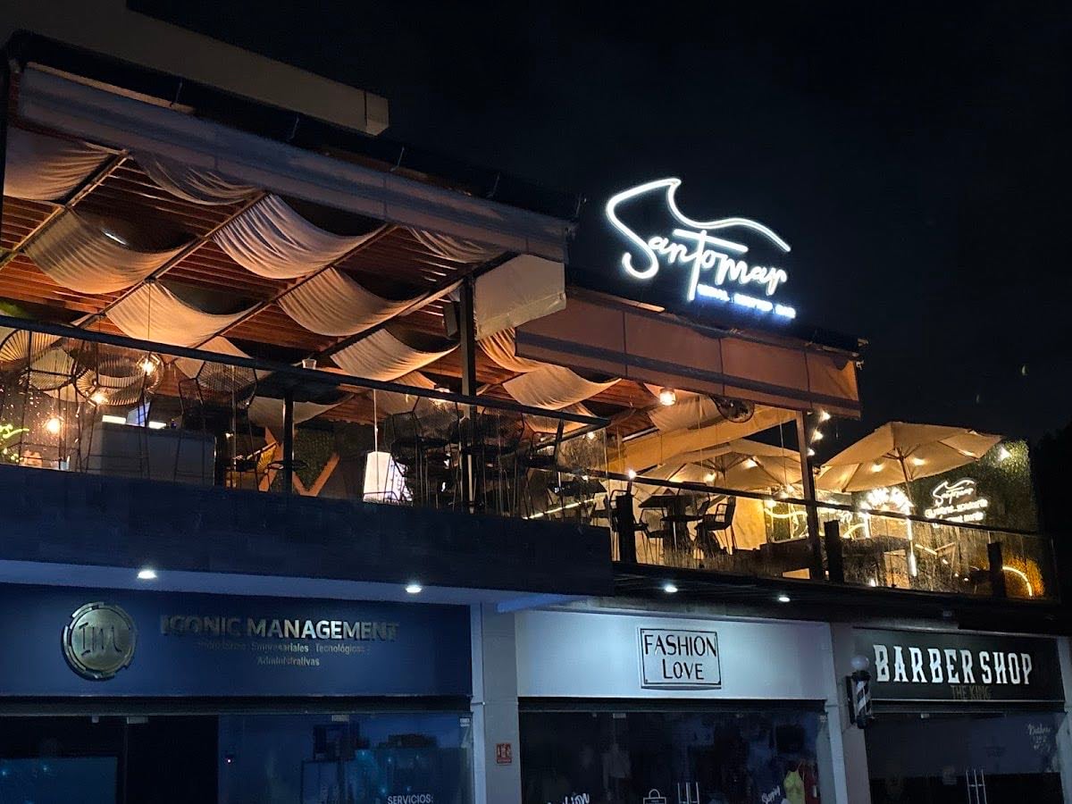 Santomar Rooftop Bar