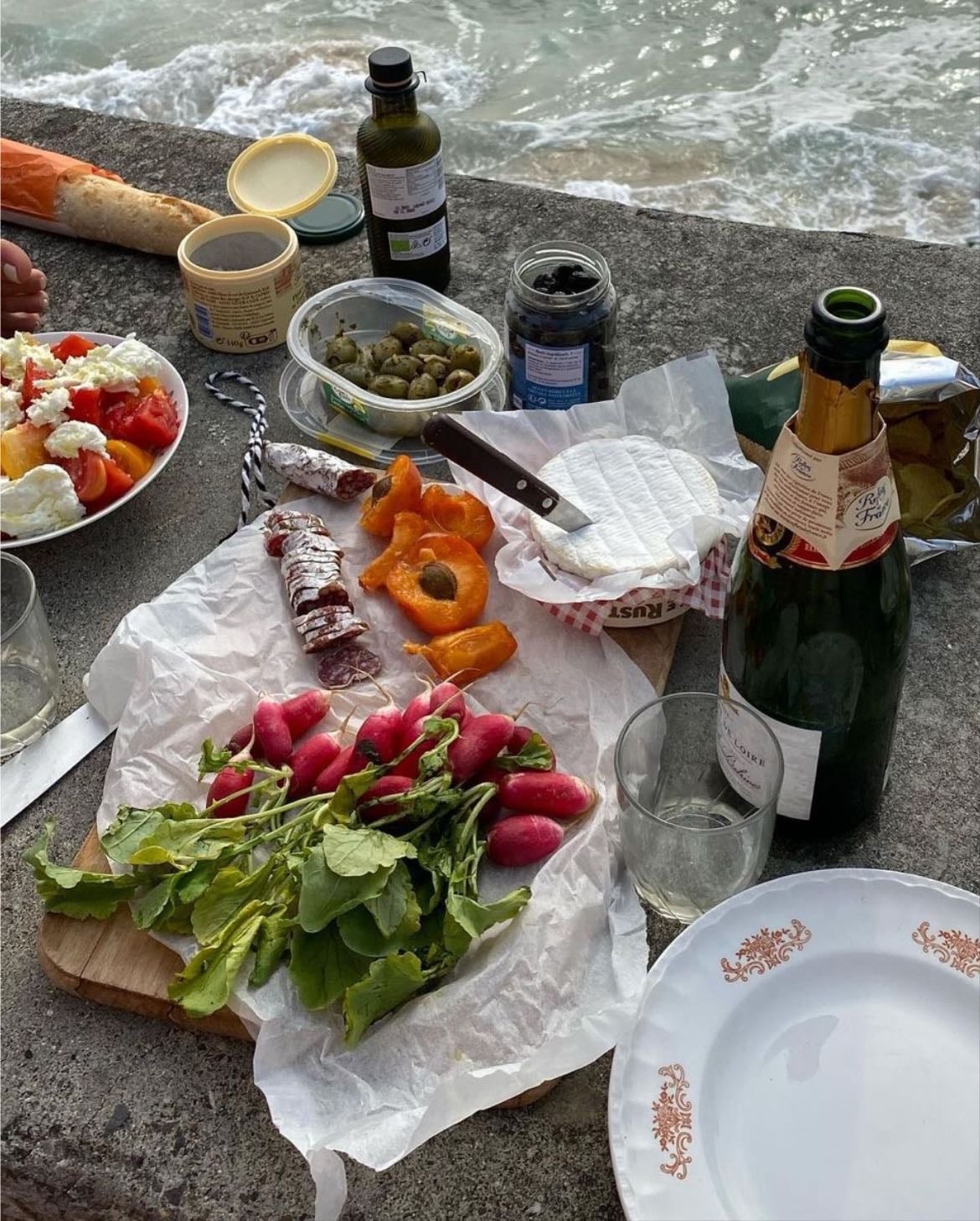 have a picnic