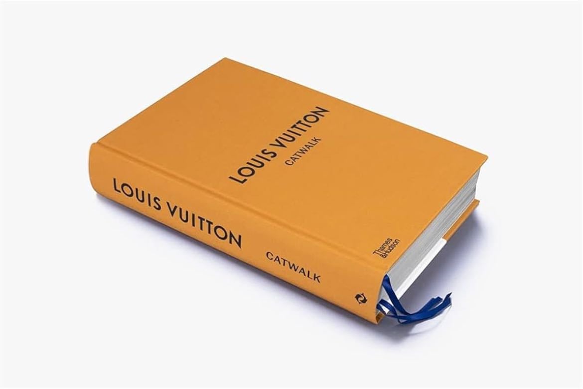 louis vuitton runway book - { to complete my collection }