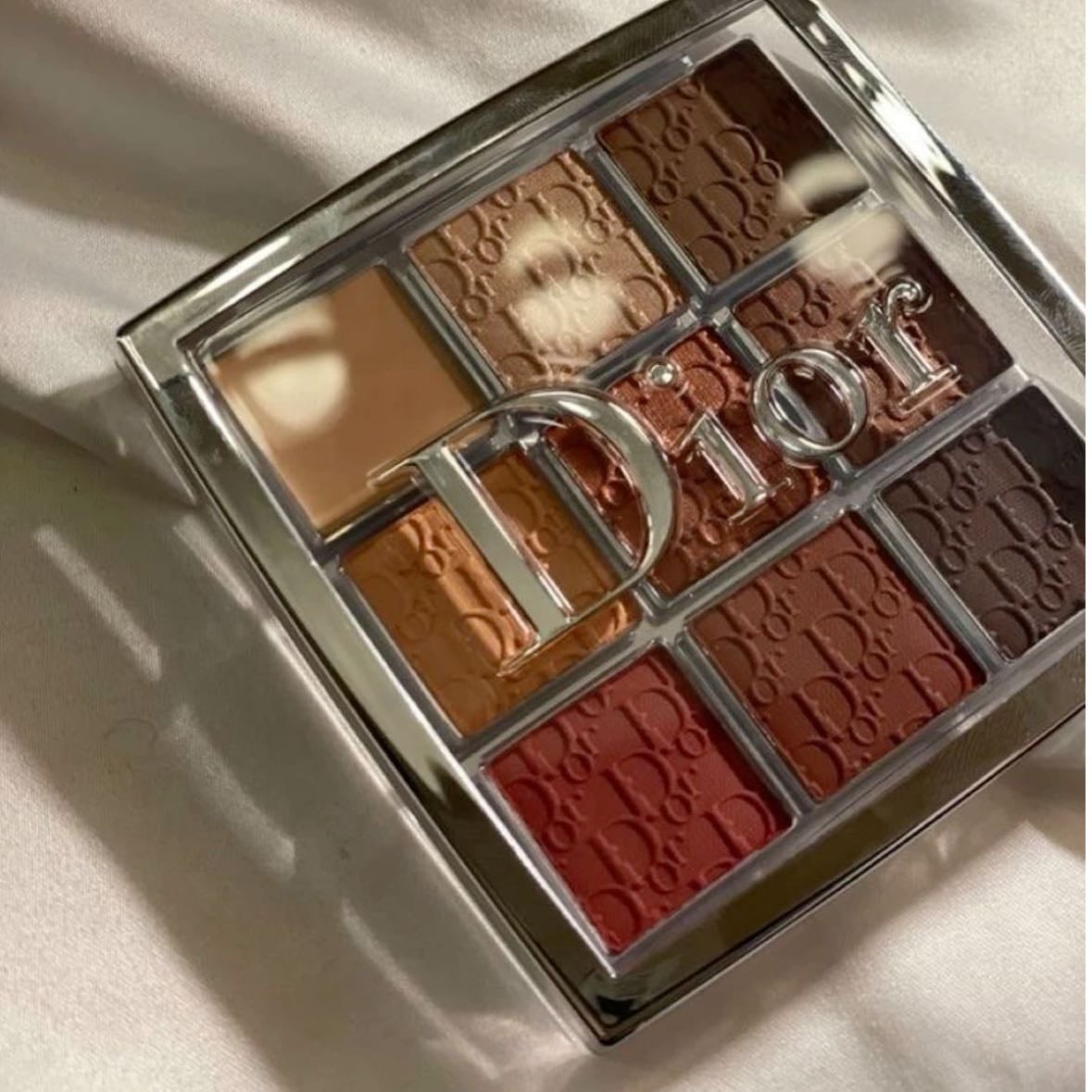 DIOR backstage eye palette - warm neutrals - Earthy tones for the perfect autumn smoked eye — rich and elegant.