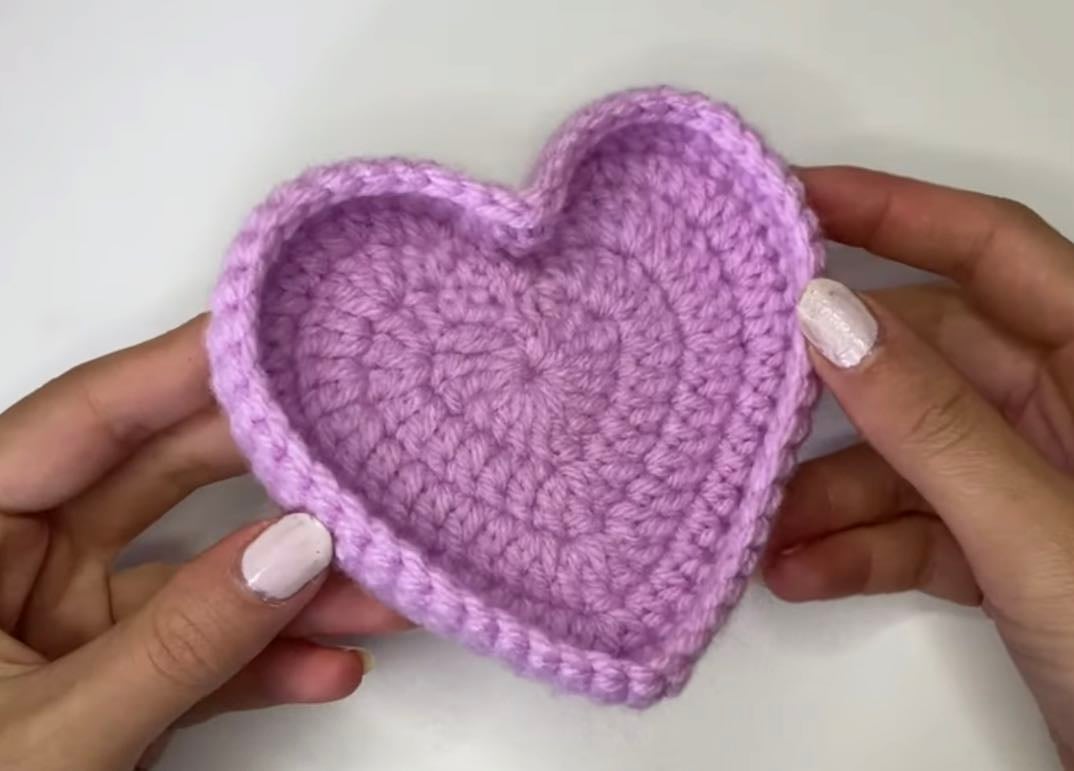 Heart trinket tray π