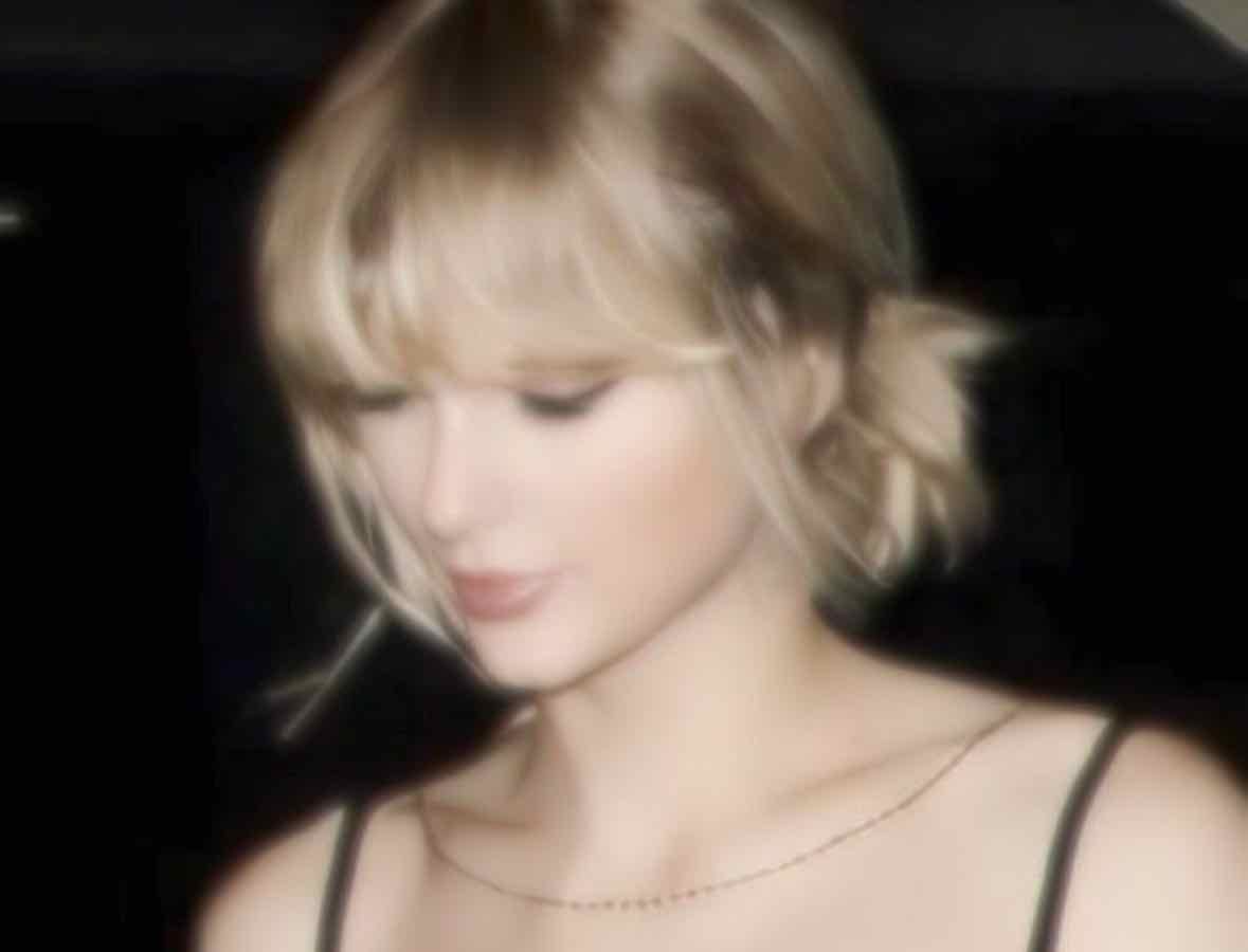 FAVORITE TAYLOR SWIFT SONGS!