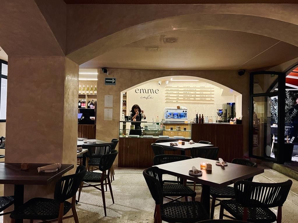 Emme Cafe