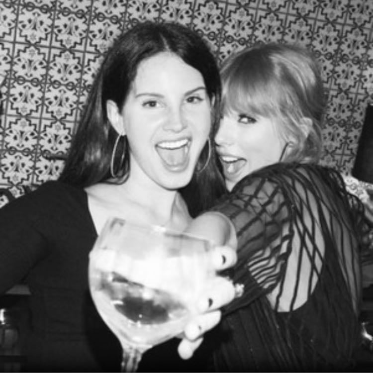 Vintage Tears - Taylor & Lanita ❄️