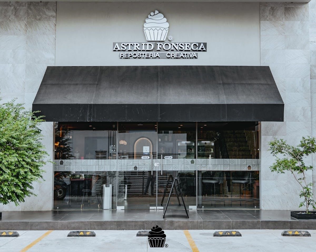 Astrid Fonseca | Repostería Creativa & Cafetería