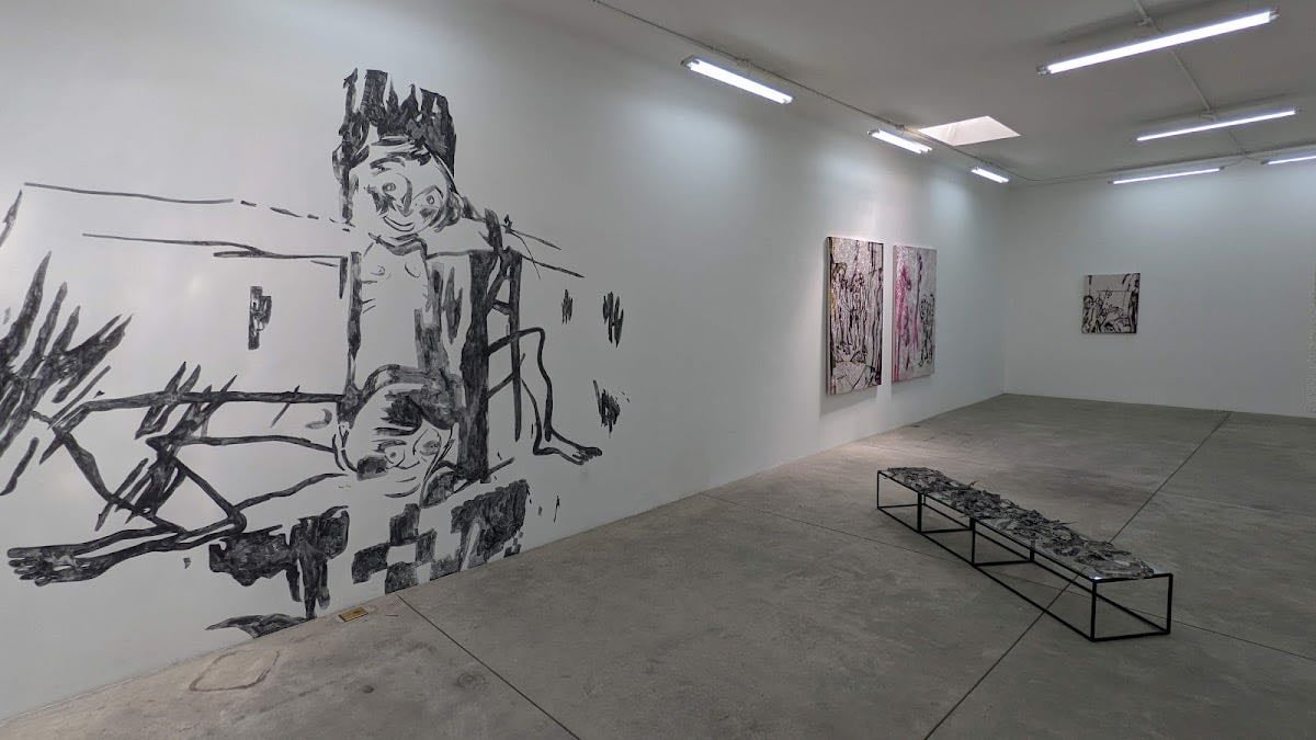 Tiro Al Blanco Art Gallery