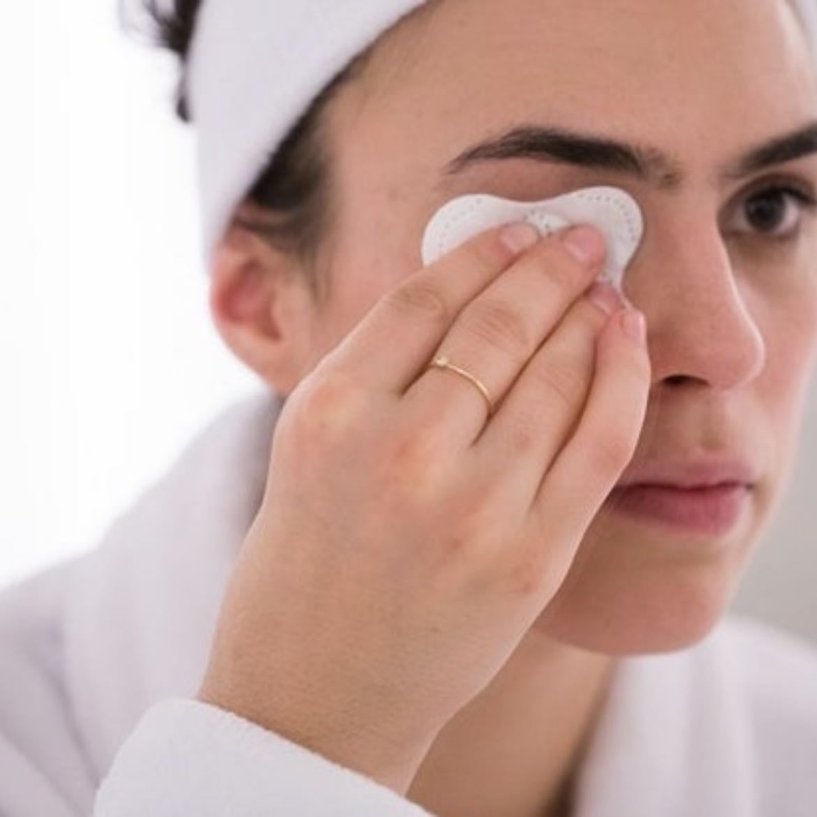 remove makeup