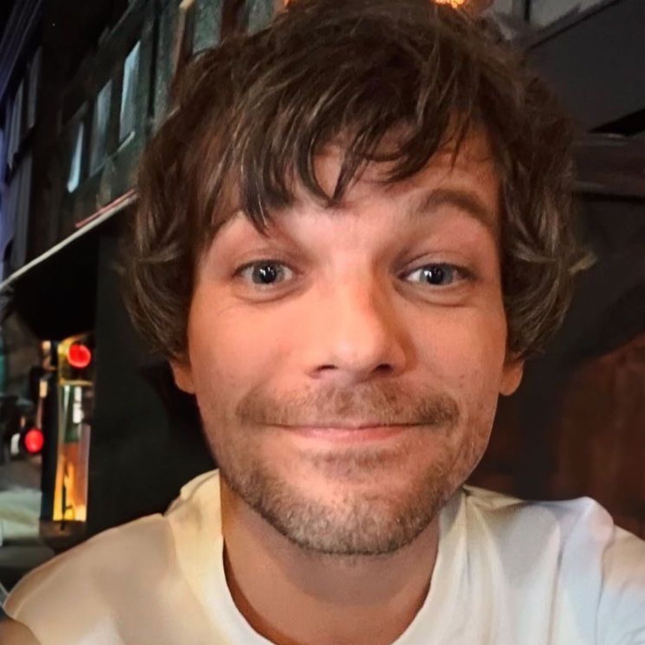 Louis Tomlinson - Artist
