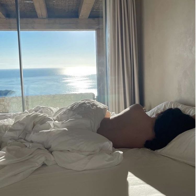 Improve your sleep - Get up and go to bed at the same time, sleep 7-8h