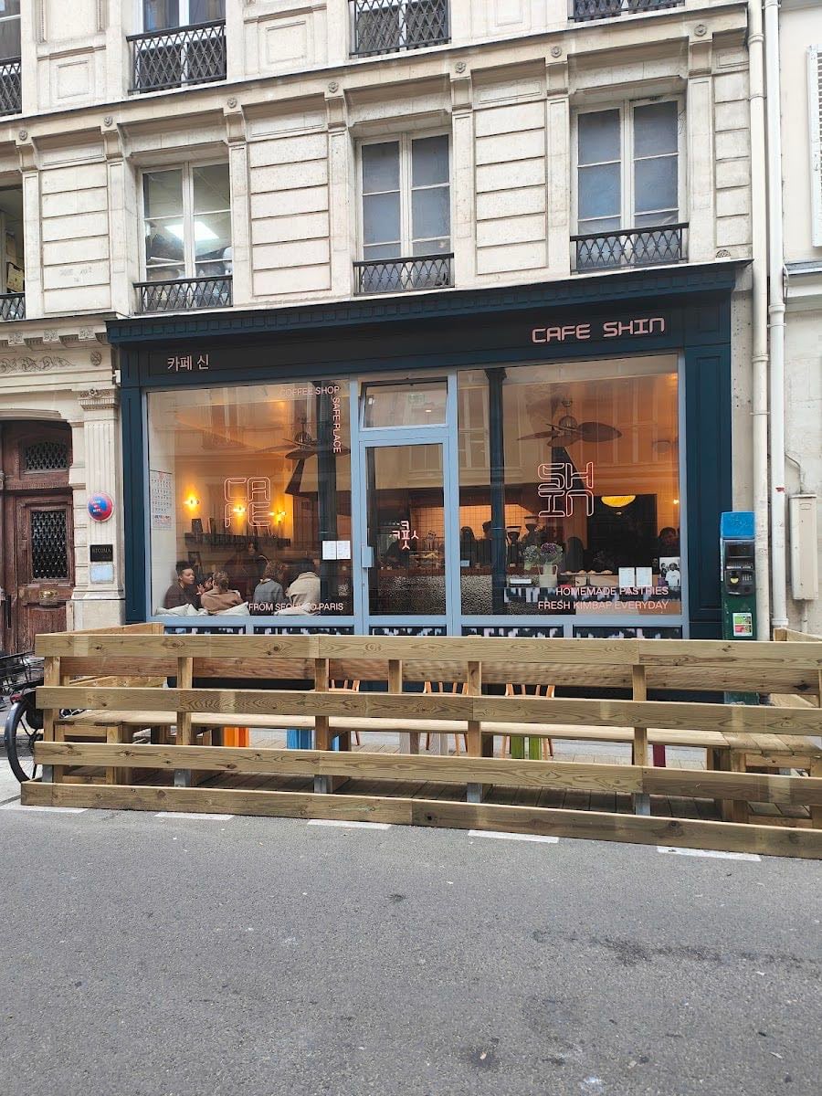 CAFE SHIN