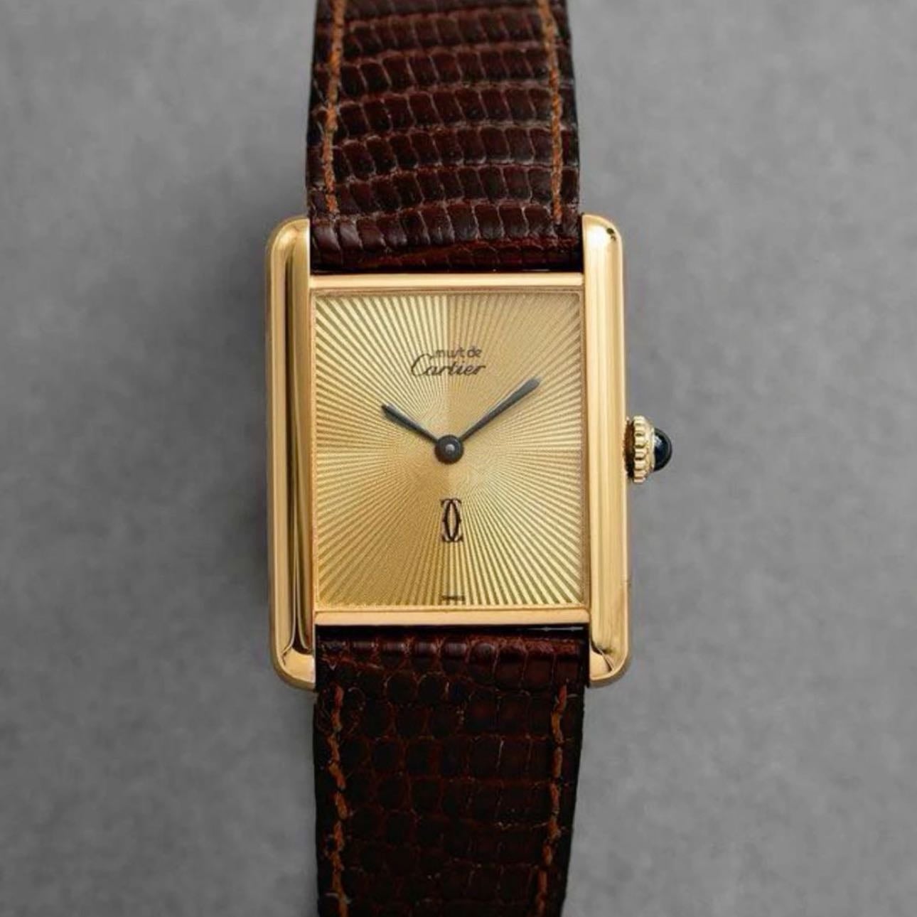 Reloj - Reloj clásico, pulsera dorada o manilla de cuero