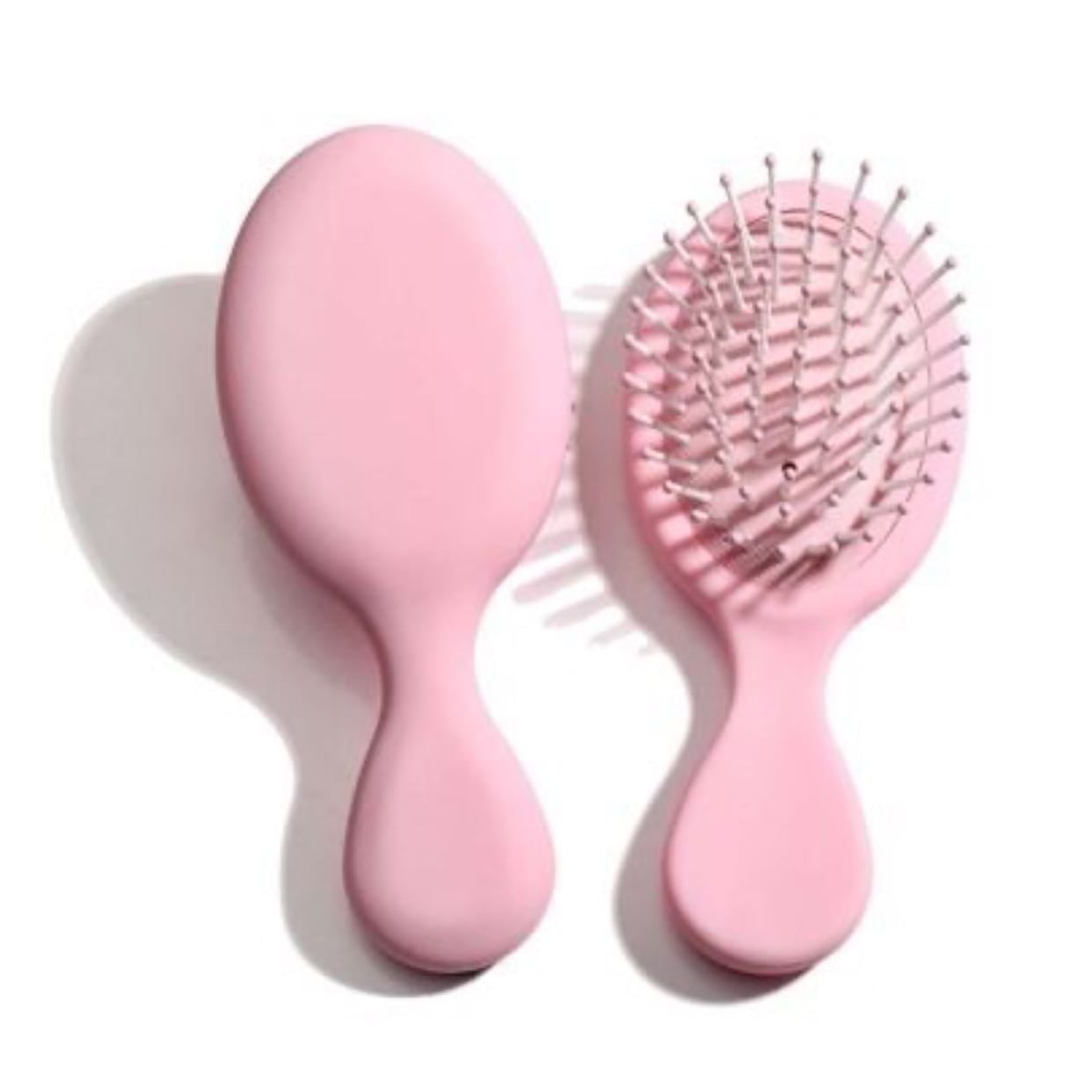 Peine - Tener el cabello peinado es clave para una buena presentación