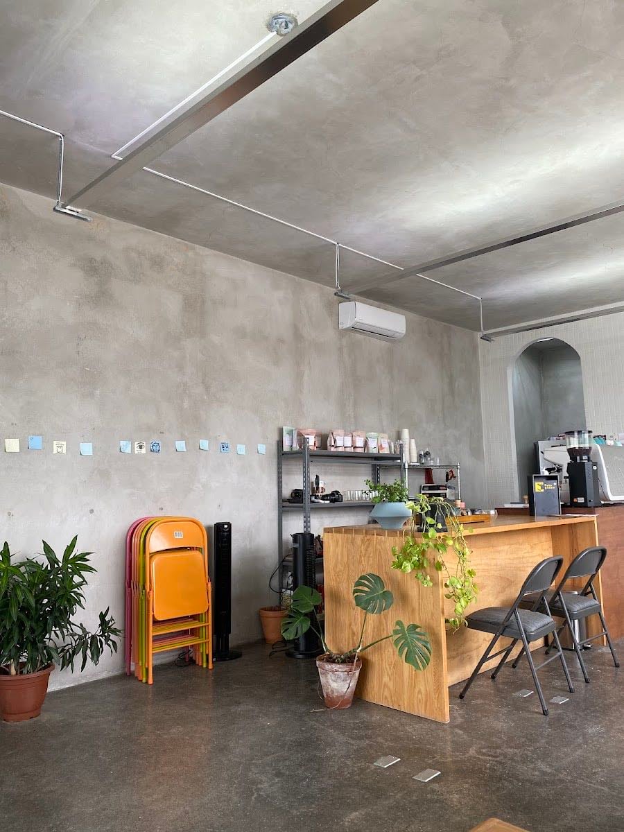 Continuum Café