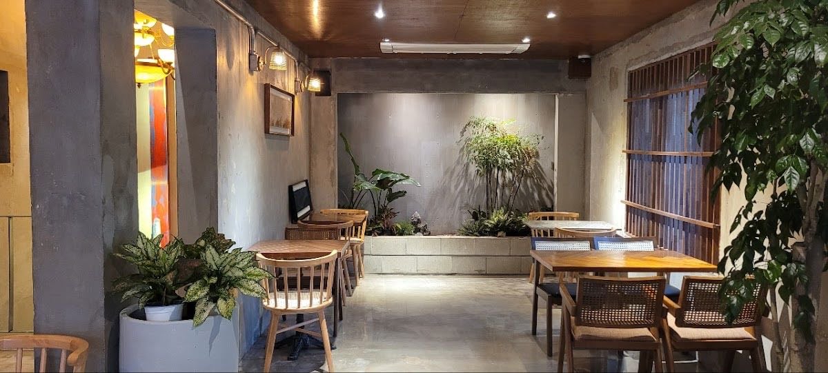 Hyuga - Cafe,Bts former rooms