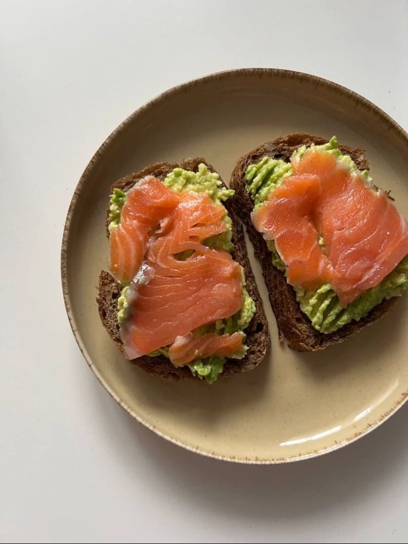 toast with salmon and avocado
