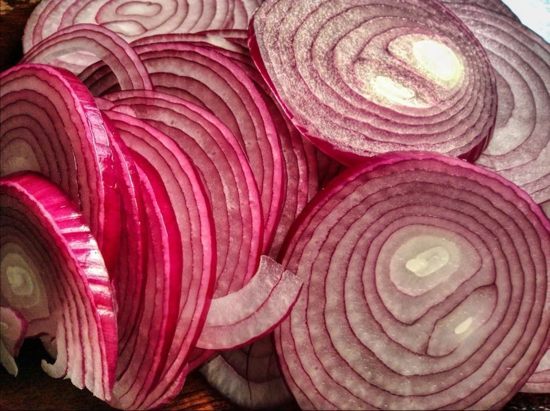Onion crisps