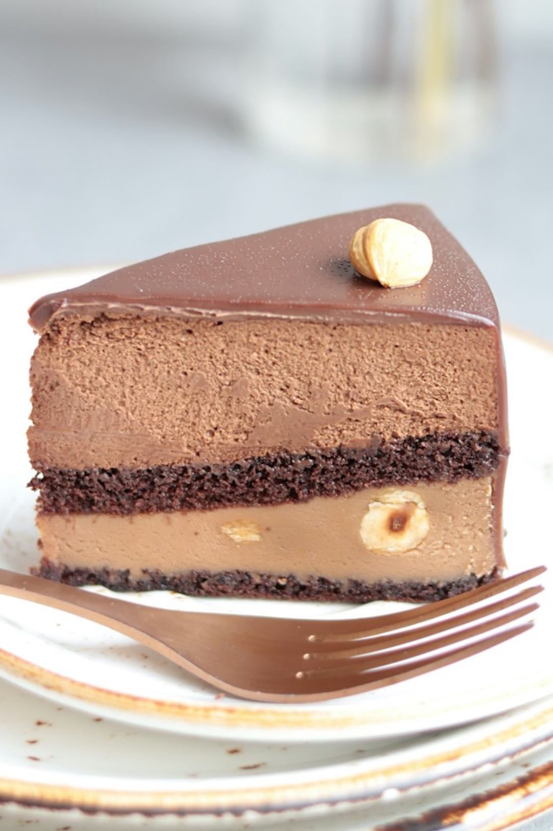 Chocolate mousse cake