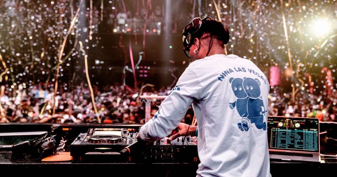 DJ