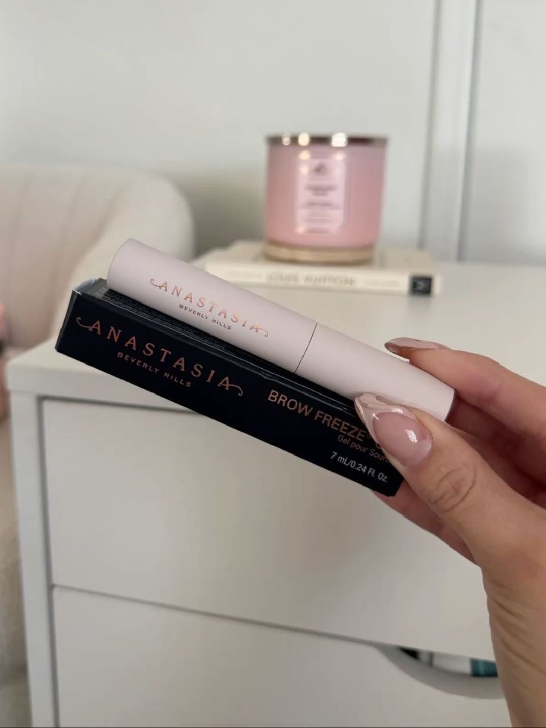 anastasia beverly hills brow freeze gel - stays for so long and doesn’t damage eyebrows + leaves no white residue