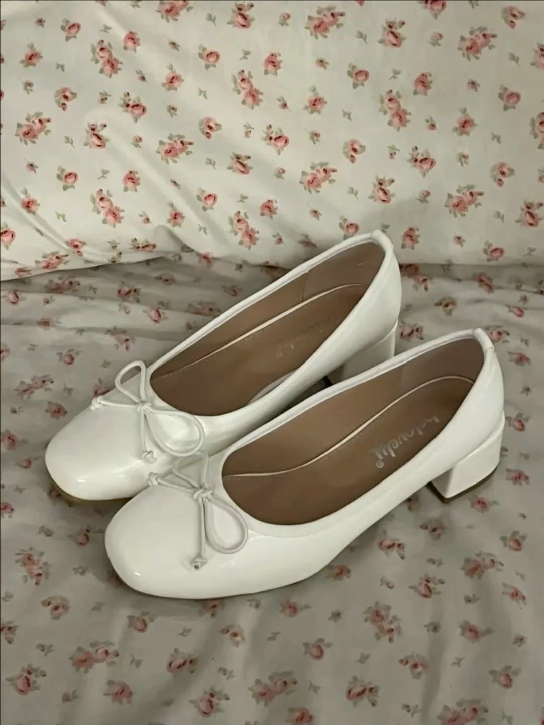 Ballet flats