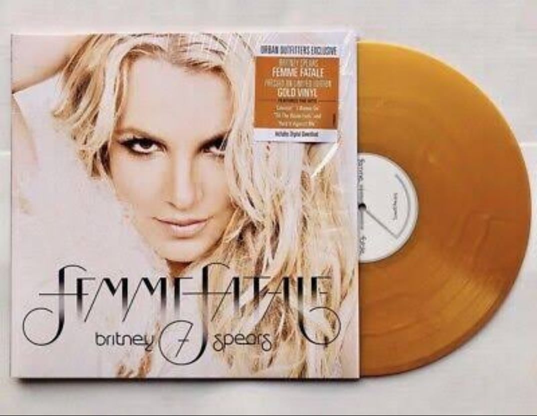Femme Fatale gold édition