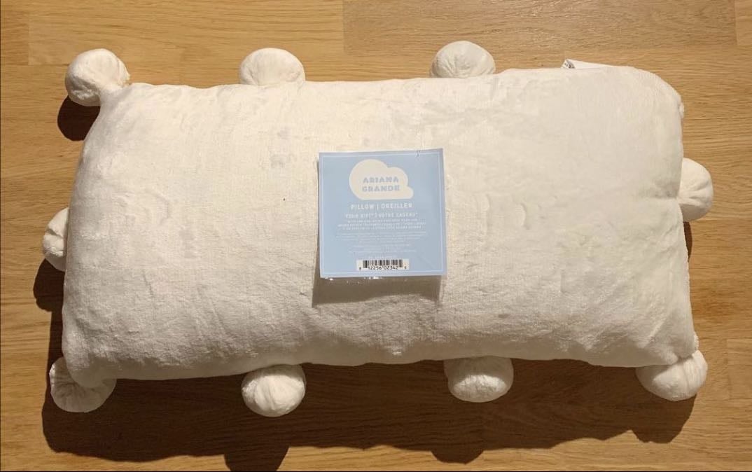 Cloud Free gift pillow