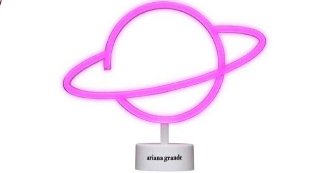 REM Free Gifts light