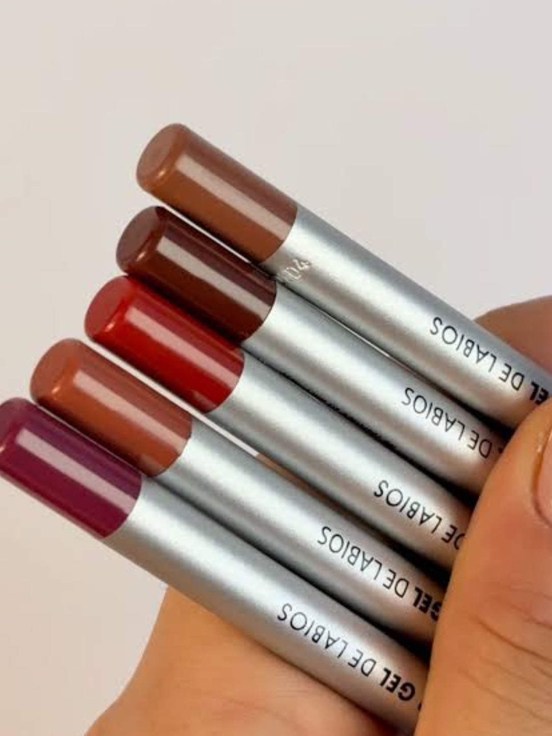 Delineador de labios. Petrizzio