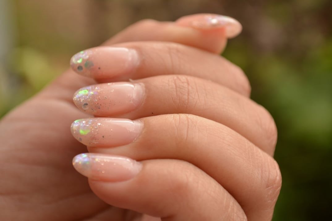 paint nails
