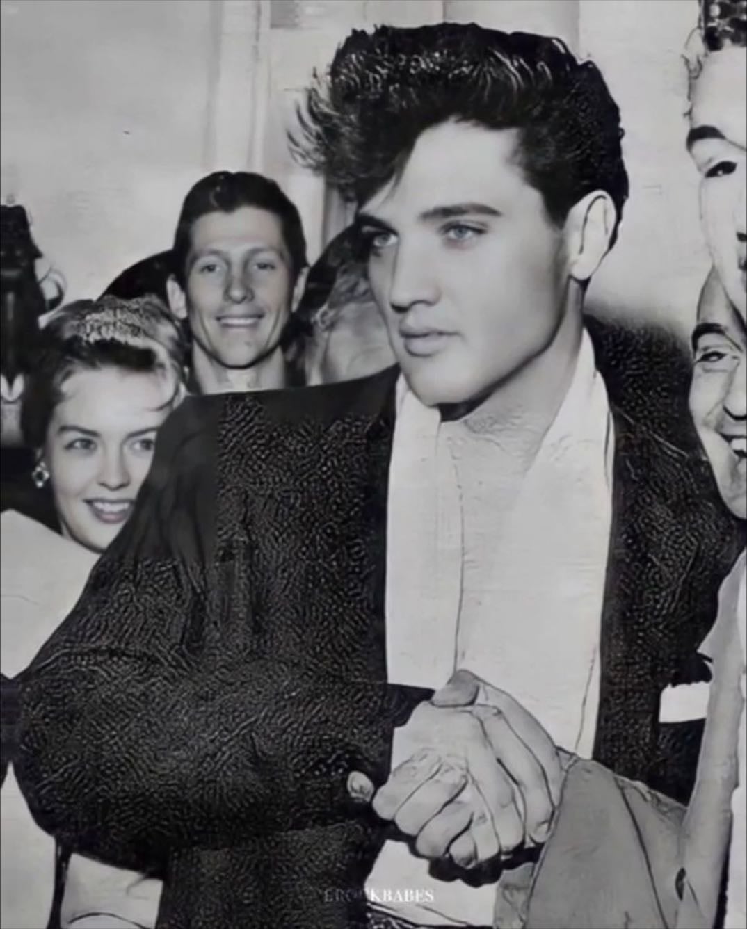 Elvis Presley ౨ৎ - Artist