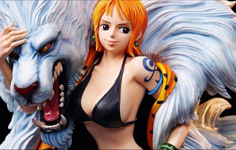 Nami big figure