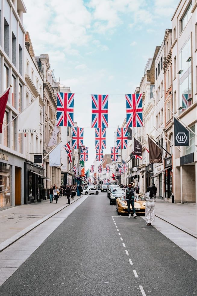 United Kingdom π¬π§ - London, Manchester, Liverpoolβ¦