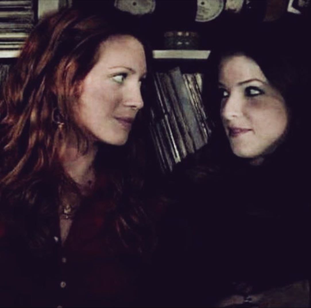 Becca and Chloe - Pitch Perfect
